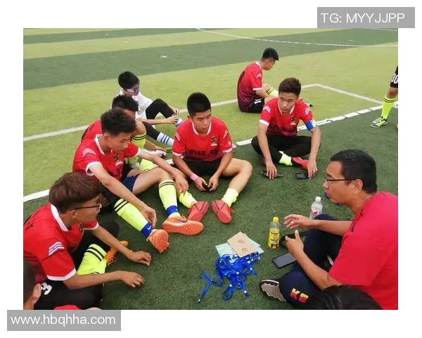 港式足球解说的魅力与技巧解析让你领略足球的独特风采与激情